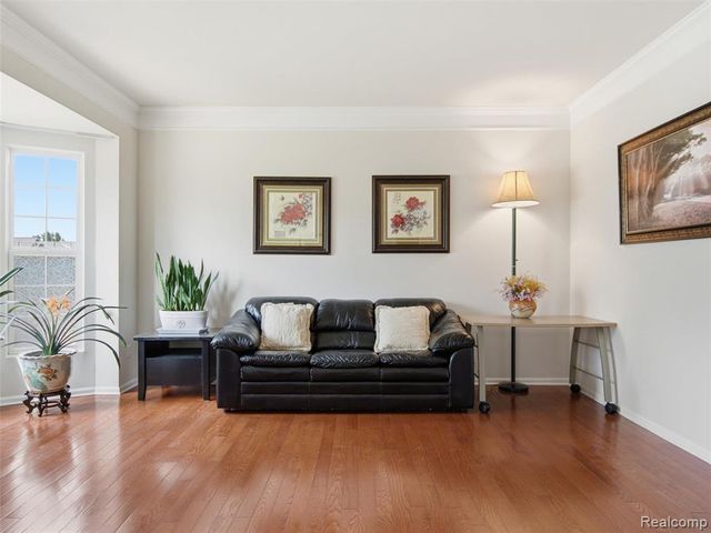 4853 Catalina Drive, Lake Orion, MI 48359