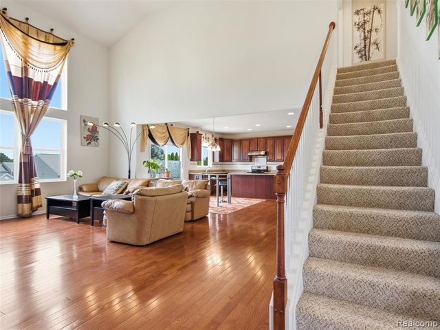 4853 Catalina Drive, Lake Orion, MI 48359