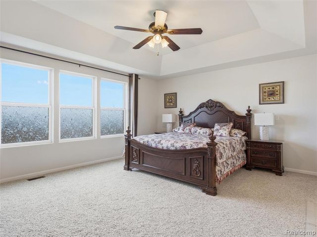 4853 Catalina Drive, Lake Orion, MI 48359