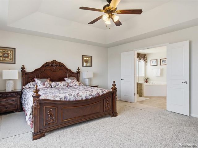 4853 Catalina Drive, Lake Orion, MI 48359