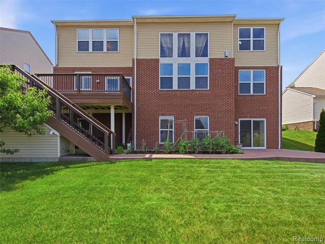 4853 Catalina Drive, Lake Orion, MI 48359