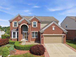 4853 Catalina Drive, Lake Orion, MI 48359