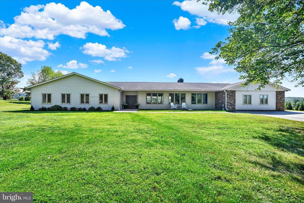 3 WINDY FARMS CT, Phoenix, MD 21131