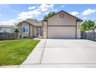 1643 S Canoe Creek Dr, Colorado Springs, CO 80906