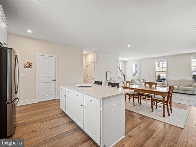 6052 COBBLESTONE CT, Marshall, VA 20115