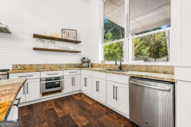 6409 Snelling Mill Road, Flowery Branch, GA 30542