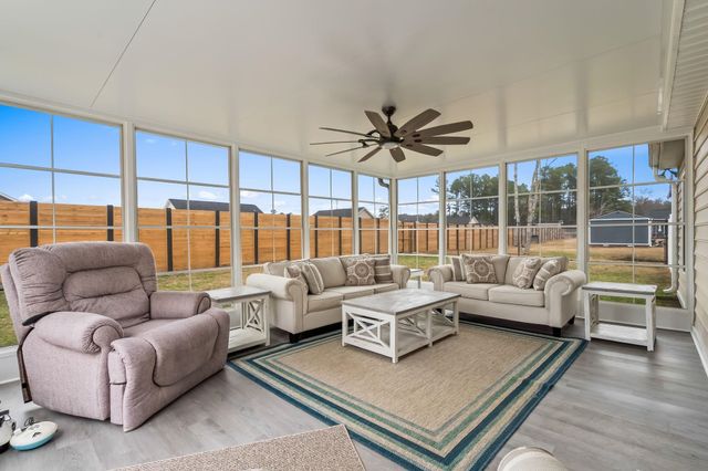 905 Futrell St., Loris, SC 29569