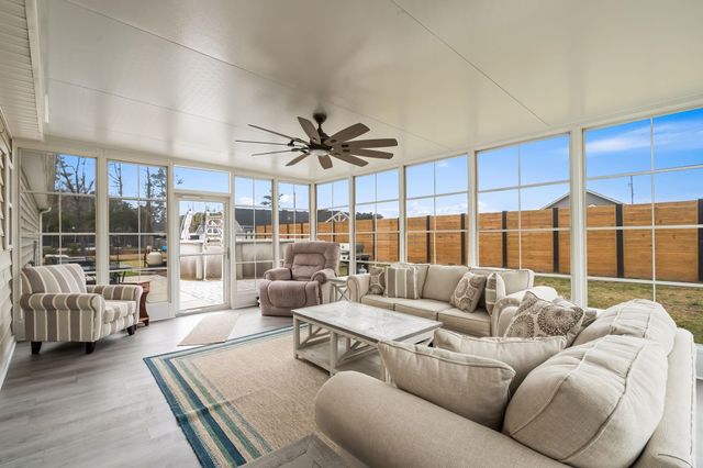 905 Futrell St., Loris, SC 29569