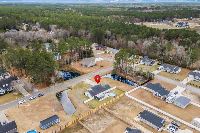 905 Futrell St., Loris, SC 29569