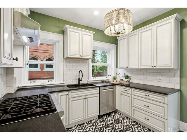 1660 Race St, Denver, CO 80206