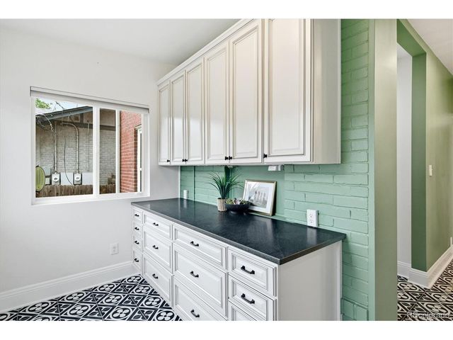 1660 Race St, Denver, CO 80206