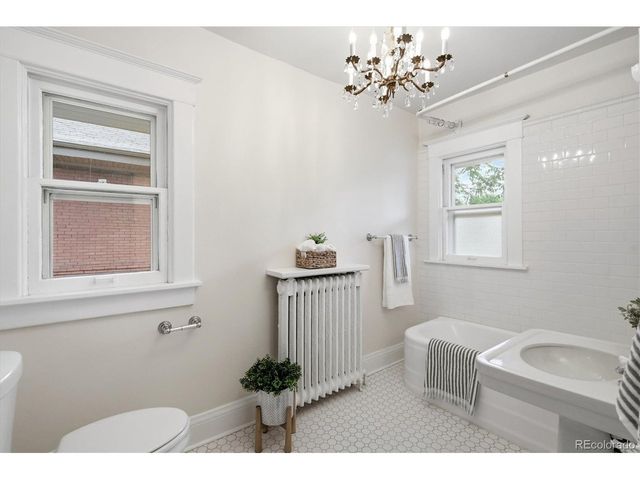 1660 Race St, Denver, CO 80206