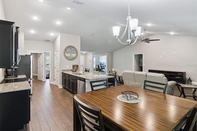 447 LAKE VISTA DRIVE, Auburndale, FL 33823