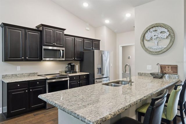 447 LAKE VISTA DRIVE, Auburndale, FL 33823