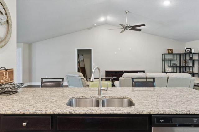 447 LAKE VISTA DRIVE, Auburndale, FL 33823