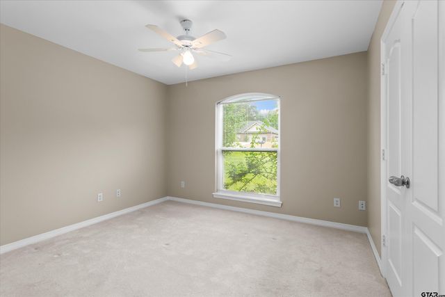 3121 Vineyard Ave., Tyler, TX 75701