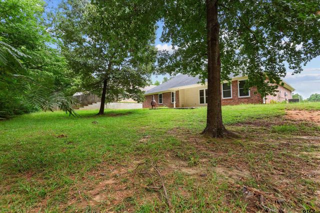 3121 Vineyard Ave., Tyler, TX 75701