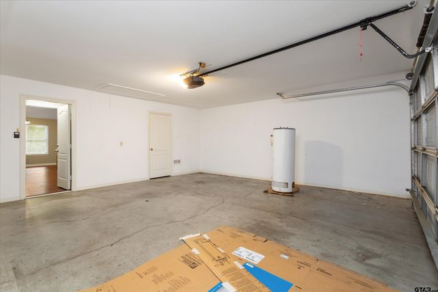 3121 Vineyard Ave., Tyler, TX 75701