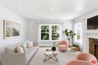 224 N New Hampshire Avenue, Los Angeles, CA 90004