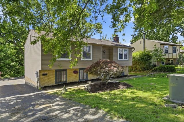 138 Hunting Creek Road, North Strabane, PA 15317