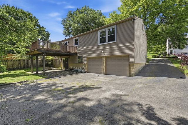 138 Hunting Creek Road, North Strabane, PA 15317