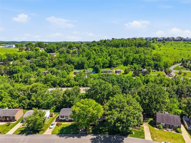 138 Hunting Creek Road, North Strabane, PA 15317