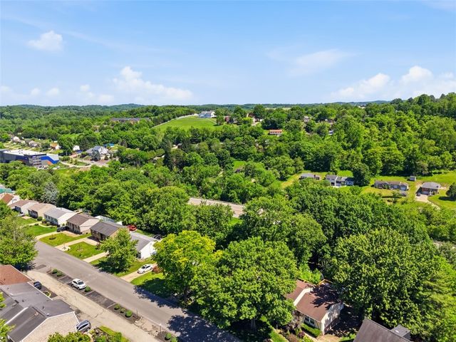 138 Hunting Creek Road, North Strabane, PA 15317