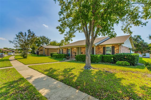 2212 Proctor Drive, Carrollton, TX 75007