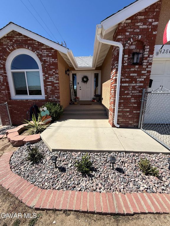 42803 Limeridge Drive, Lake Hughes, CA 93532