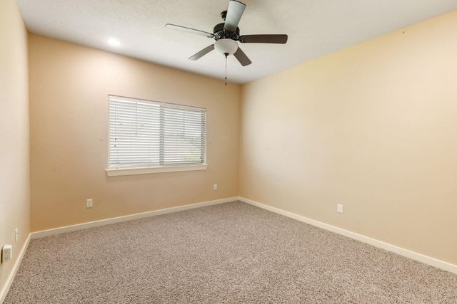 2136 Rockcliffe Loop, College Station, TX 77845