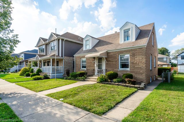 7636 W Summerdale Avenue, Chicago, IL 60656
