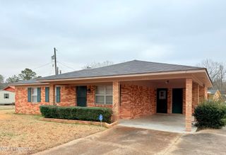 126 Lyon Drive, Grenada, MS 38901