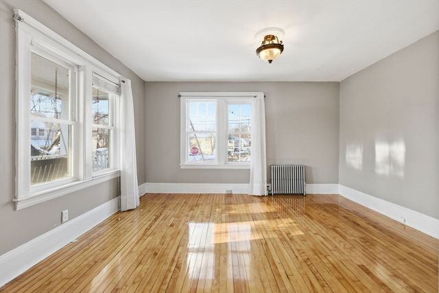 143 Commonwealth Ave, Worcester, MA 01604