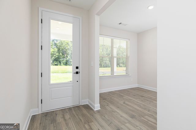 586 Cantrell Drive, Dallas, GA 30157