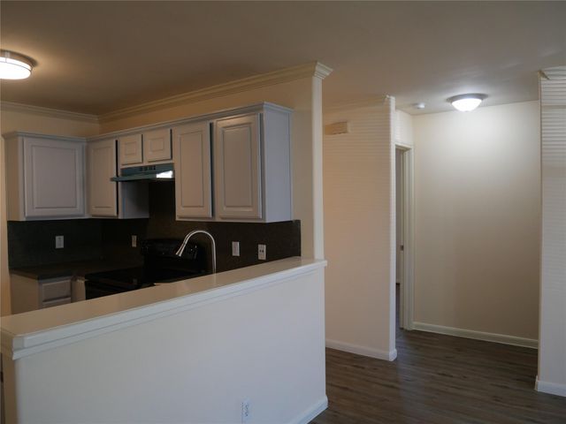 11802 Greenshire Drive, Houston, TX 77048