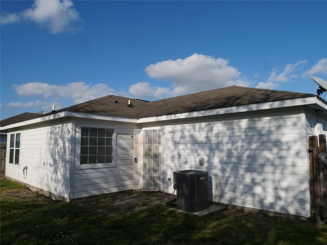 11802 Greenshire Drive, Houston, TX 77048