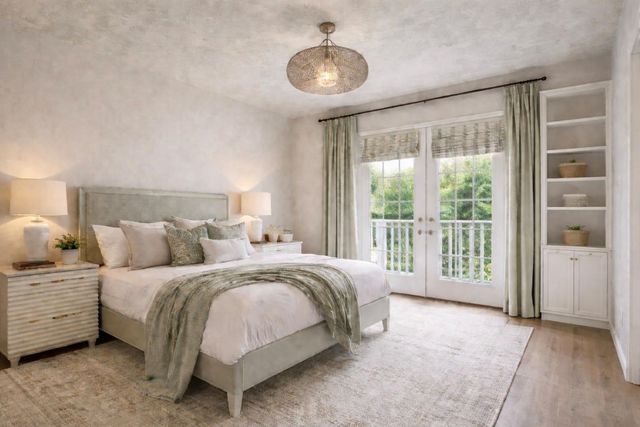 422 Bay Colony Drive, La Porte, TX 77571