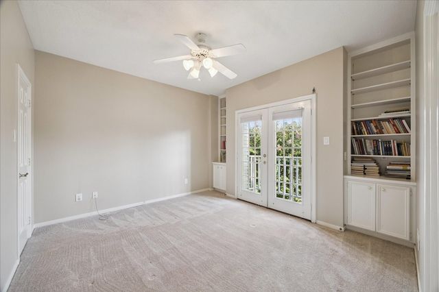 422 Bay Colony Drive, La Porte, TX 77571