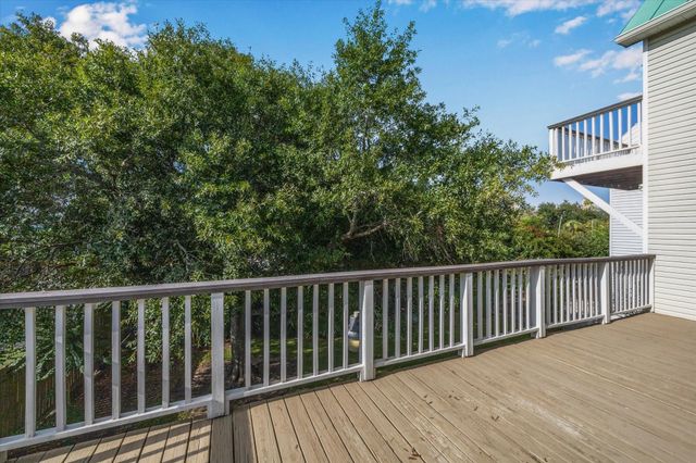 422 Bay Colony Drive, La Porte, TX 77571