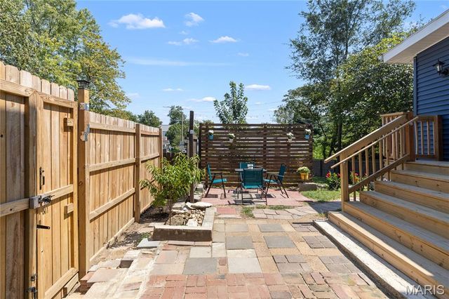 1200 McCausland Avenue, St Louis, MO 63117