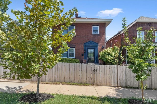 1200 McCausland Avenue, St Louis, MO 63117