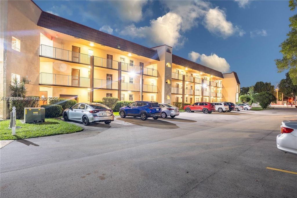 2811 N Pine Island Road 309, Sunrise, FL 33322