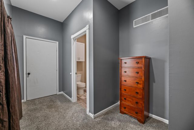 423 N Main St, Belle Plaine, KS 67013