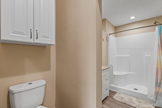423 N Main St, Belle Plaine, KS 67013