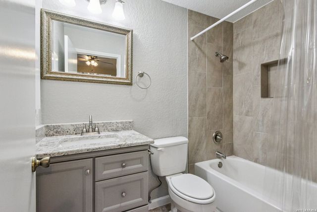 11815 Vance Jackson Rd Apt 606, San Antonio, TX 78230