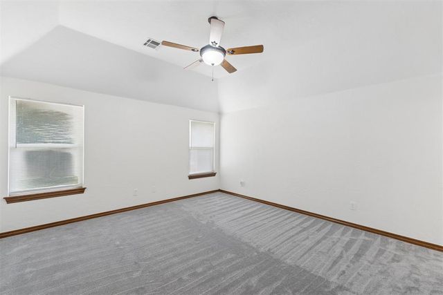 305 E Richmond Terrace, Mustang, OK 73064