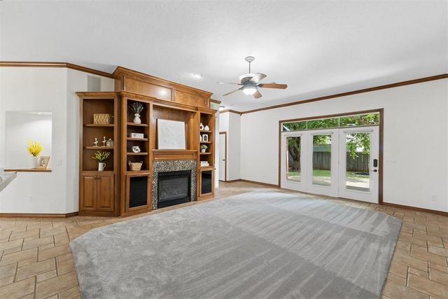 305 E Richmond Terrace, Mustang, OK 73064
