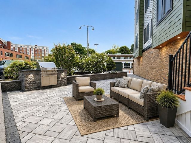 1305 Hyde Park Ave. 213, Boston, MA 02136