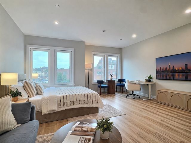 1305 Hyde Park Ave. 213, Boston, MA 02136