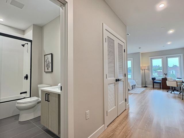 1305 Hyde Park Ave. 213, Boston, MA 02136